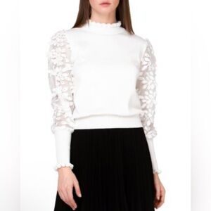 Gracia White Floral Lace Sleeve Sweater new